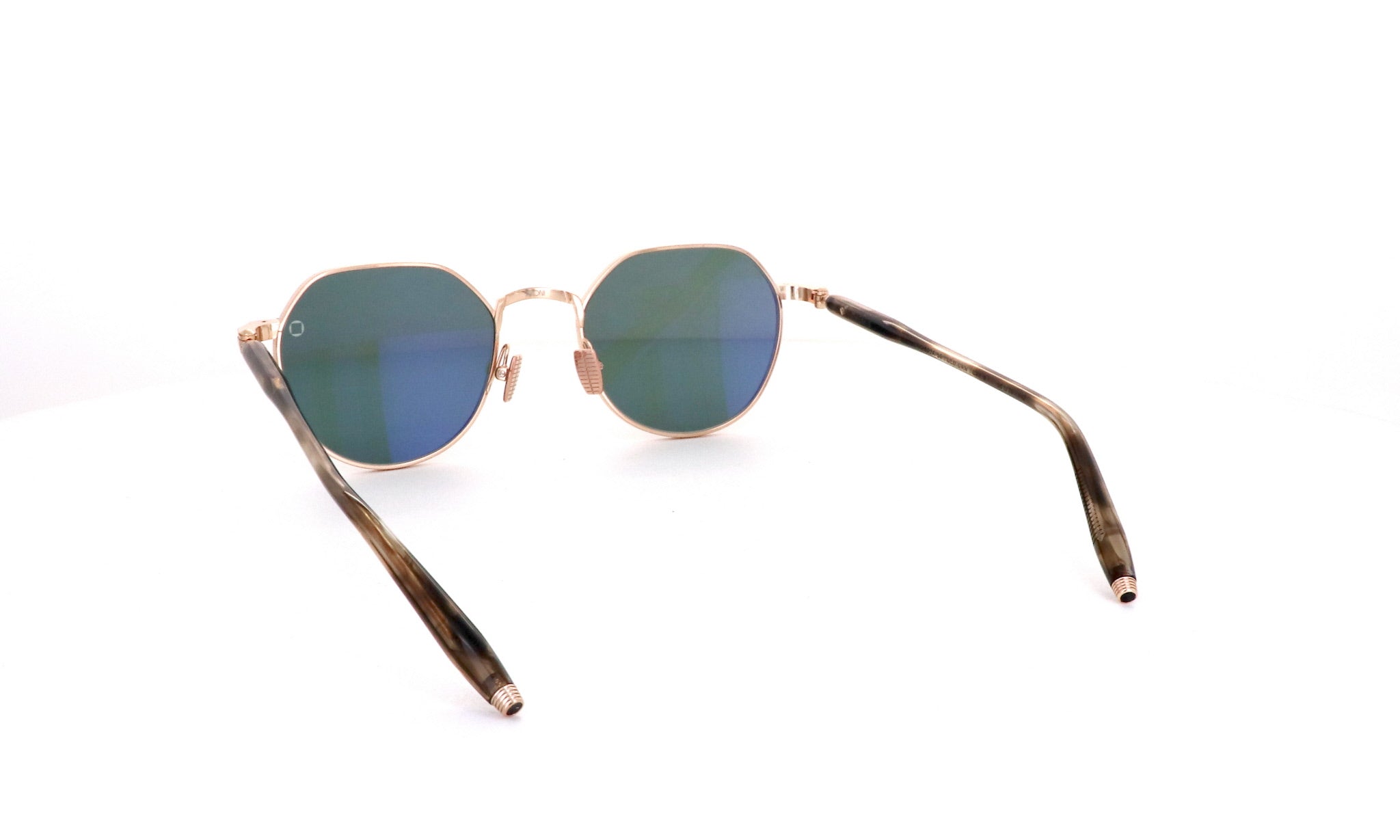 AKONI AK THEMIS - Jorge Oculista