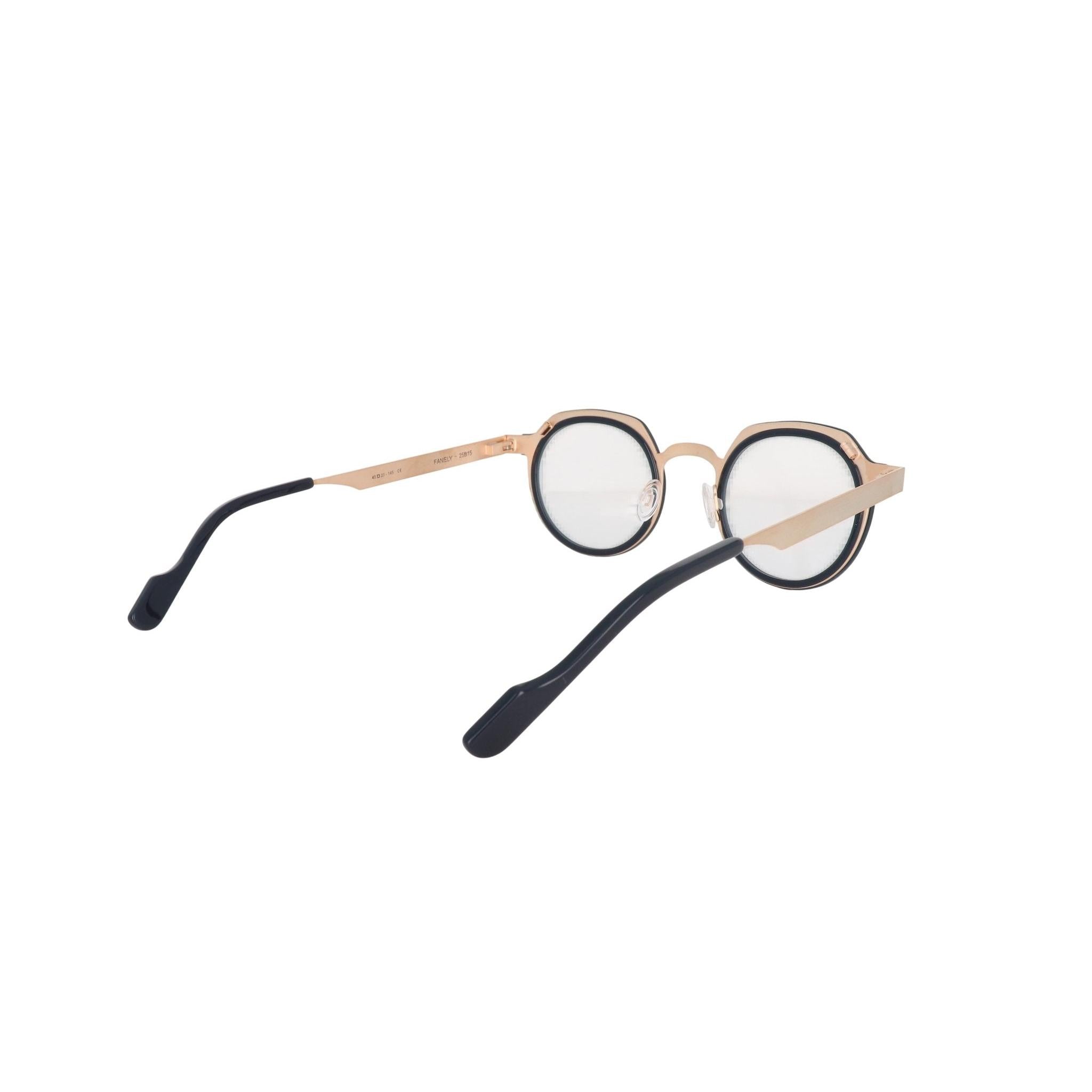 ANNE & VALENTIN AV FANELY - Jorge Oculista