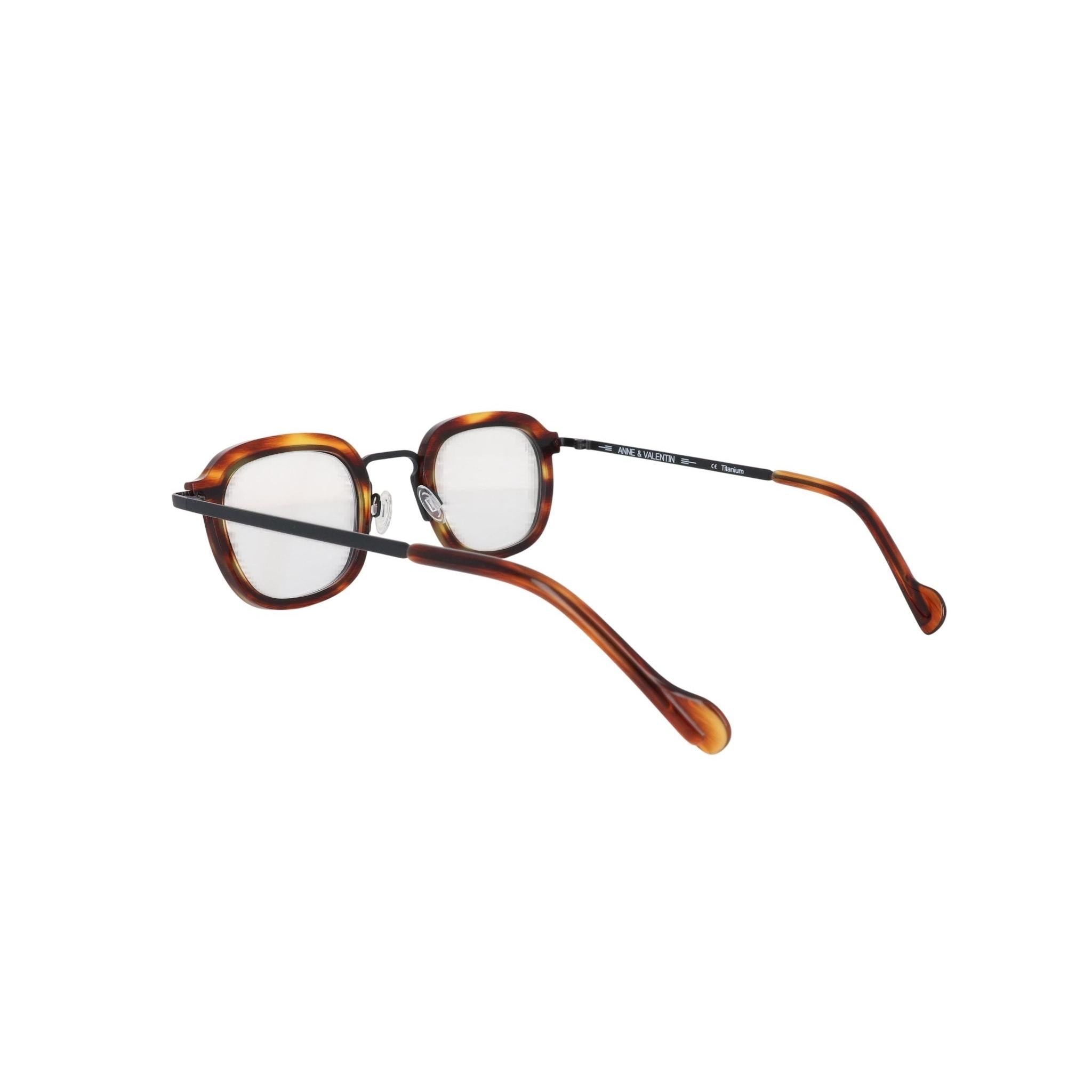 ANNE & VALENTIN AV M15 - Jorge Oculista