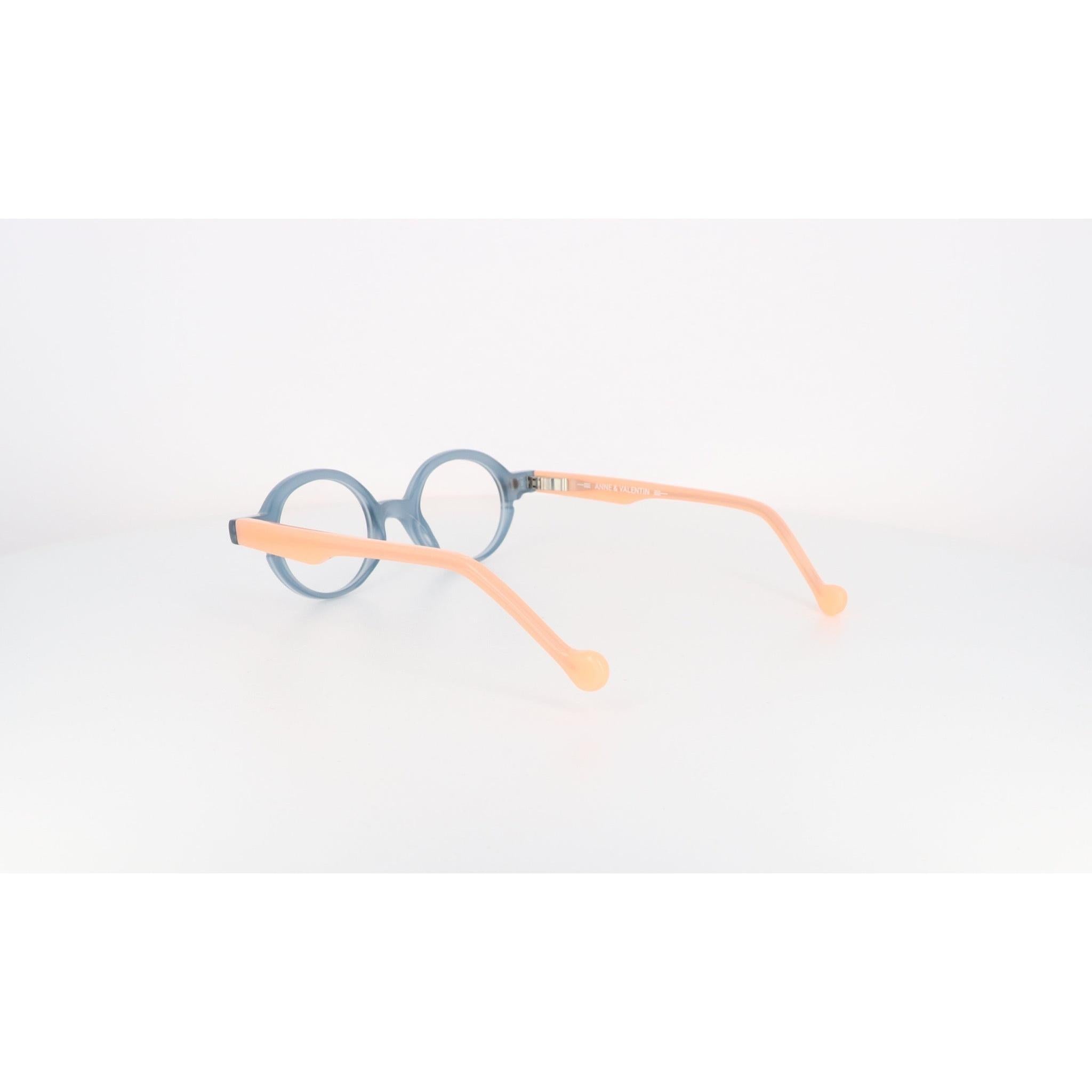 ANNE & VALENTIN AV MANO - Jorge Oculista