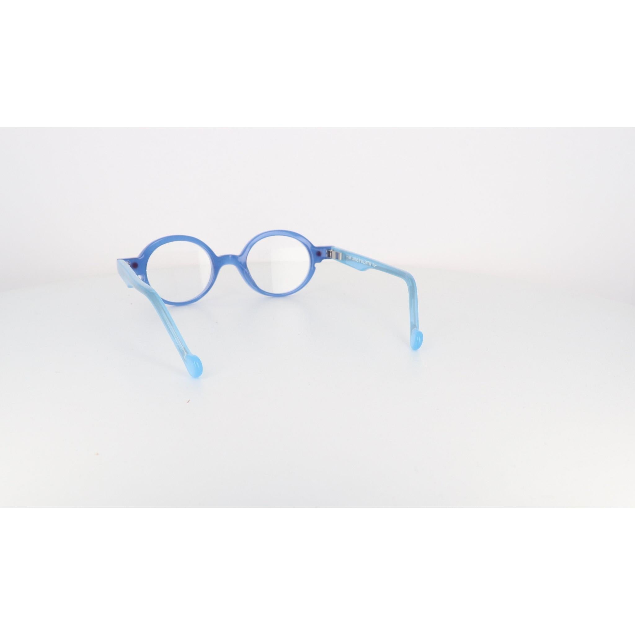 ANNE & VALENTIN AV MANO - Jorge Oculista