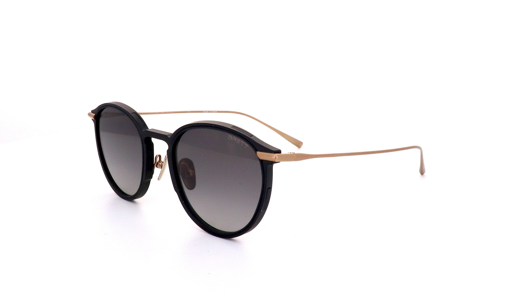 BRETT B MARIO - Jorge Oculista