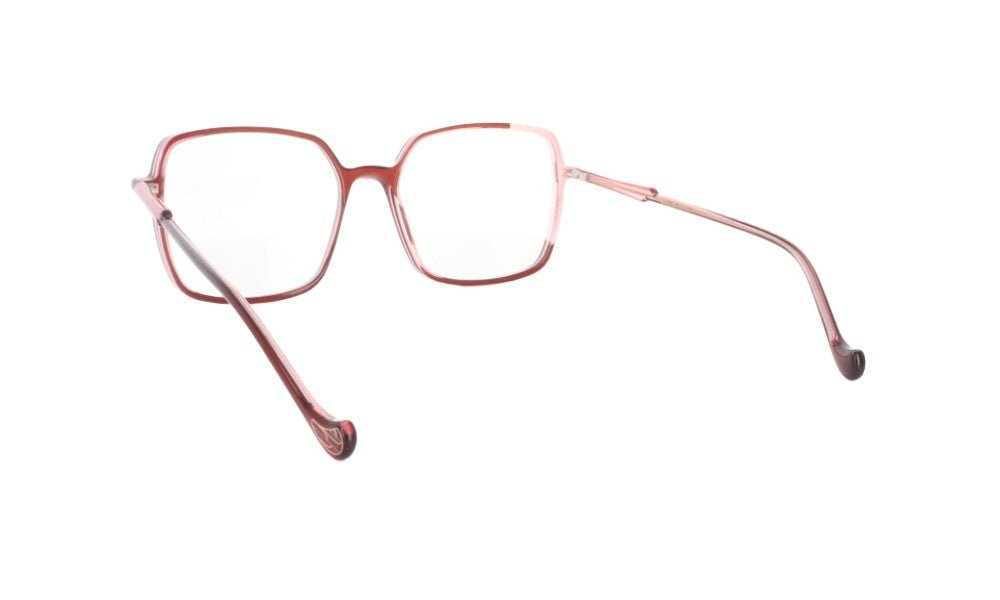 CAROLINE ABRAM CLAUDYA - Jorge Oculista