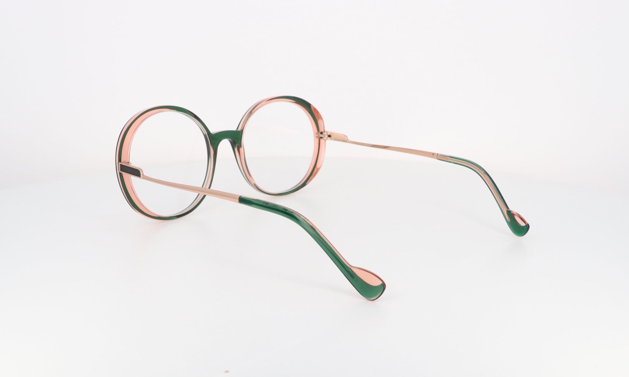 CAROLINE ABRAM IRIS - Jorge Oculista