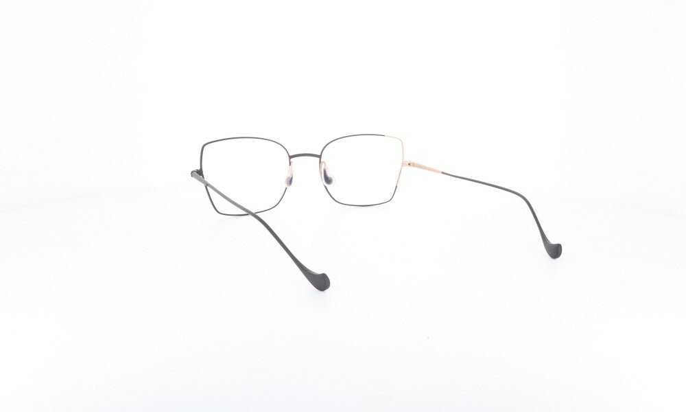 CAROLINE ABRAM VAITEA - Jorge Oculista