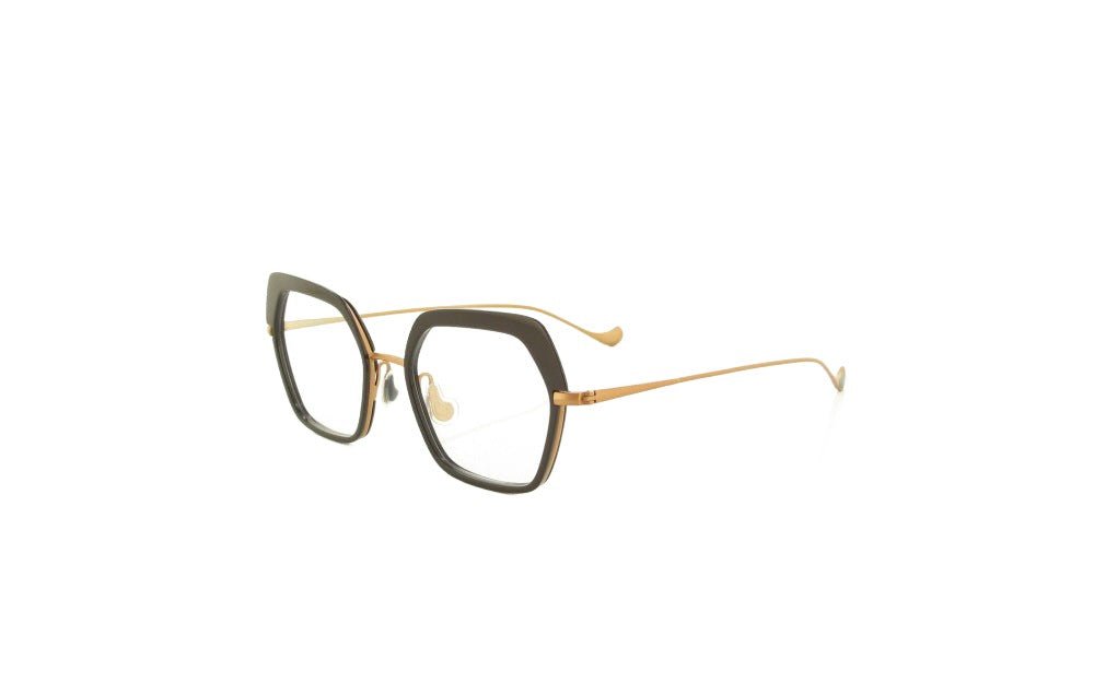 CAROLINE ABRAM WRY - Jorge Oculista