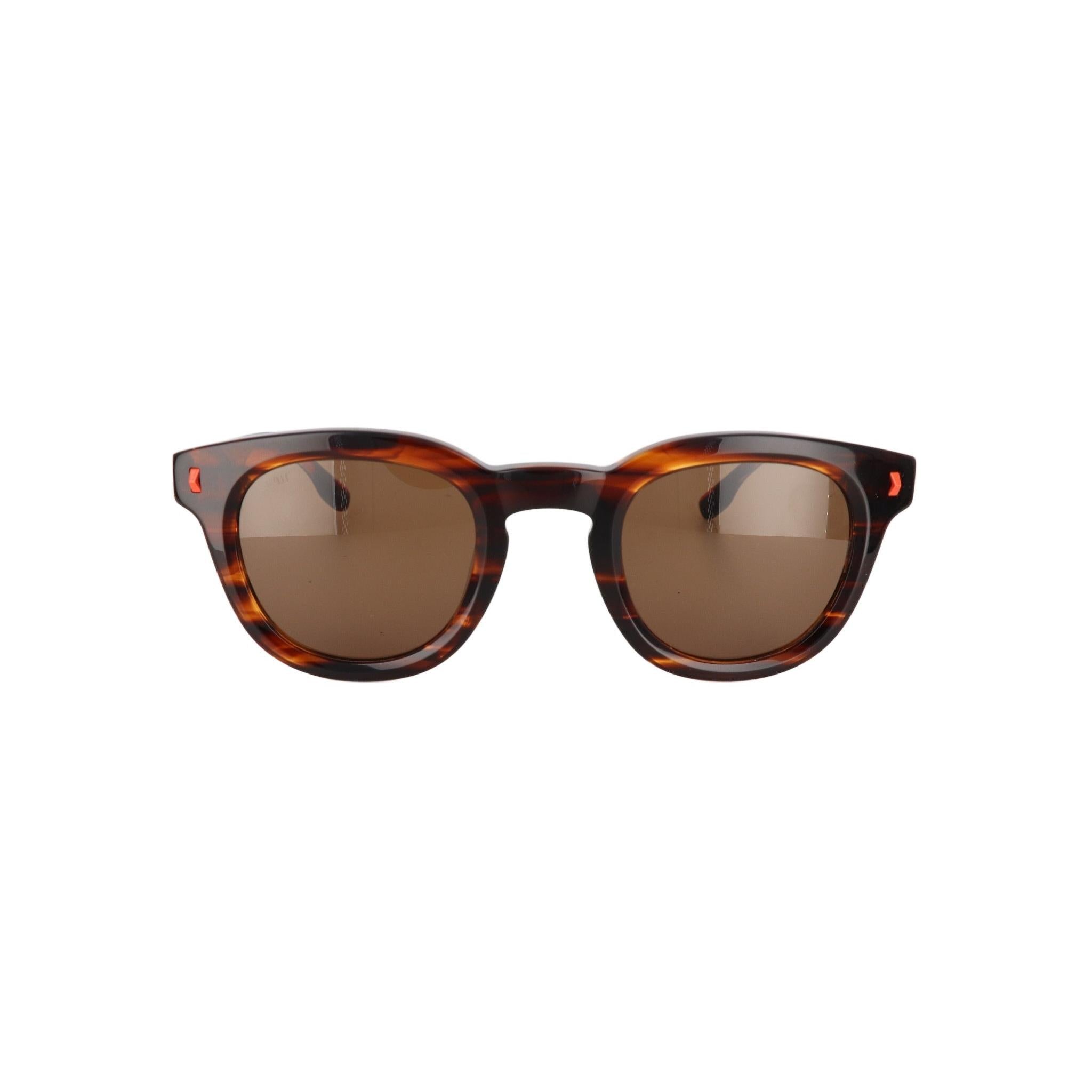 WOODYS NICOLA - Jorge Oculista