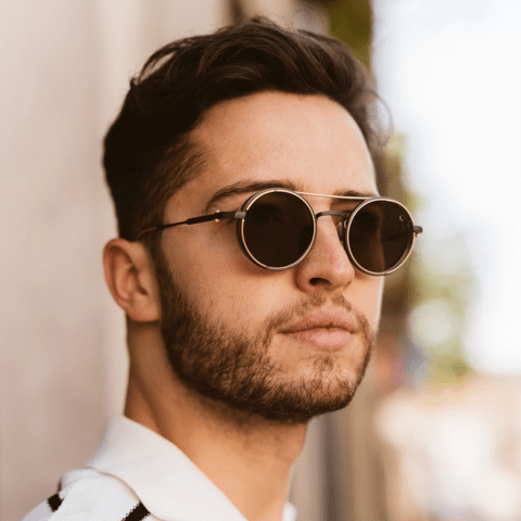 Akoni - Precisão suiça, mestria japonesa - Jorge Oculista