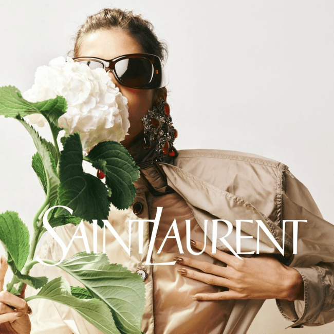 Saint Laurent Howl - O design escultural que dominou a passarelle - Jorge Oculista