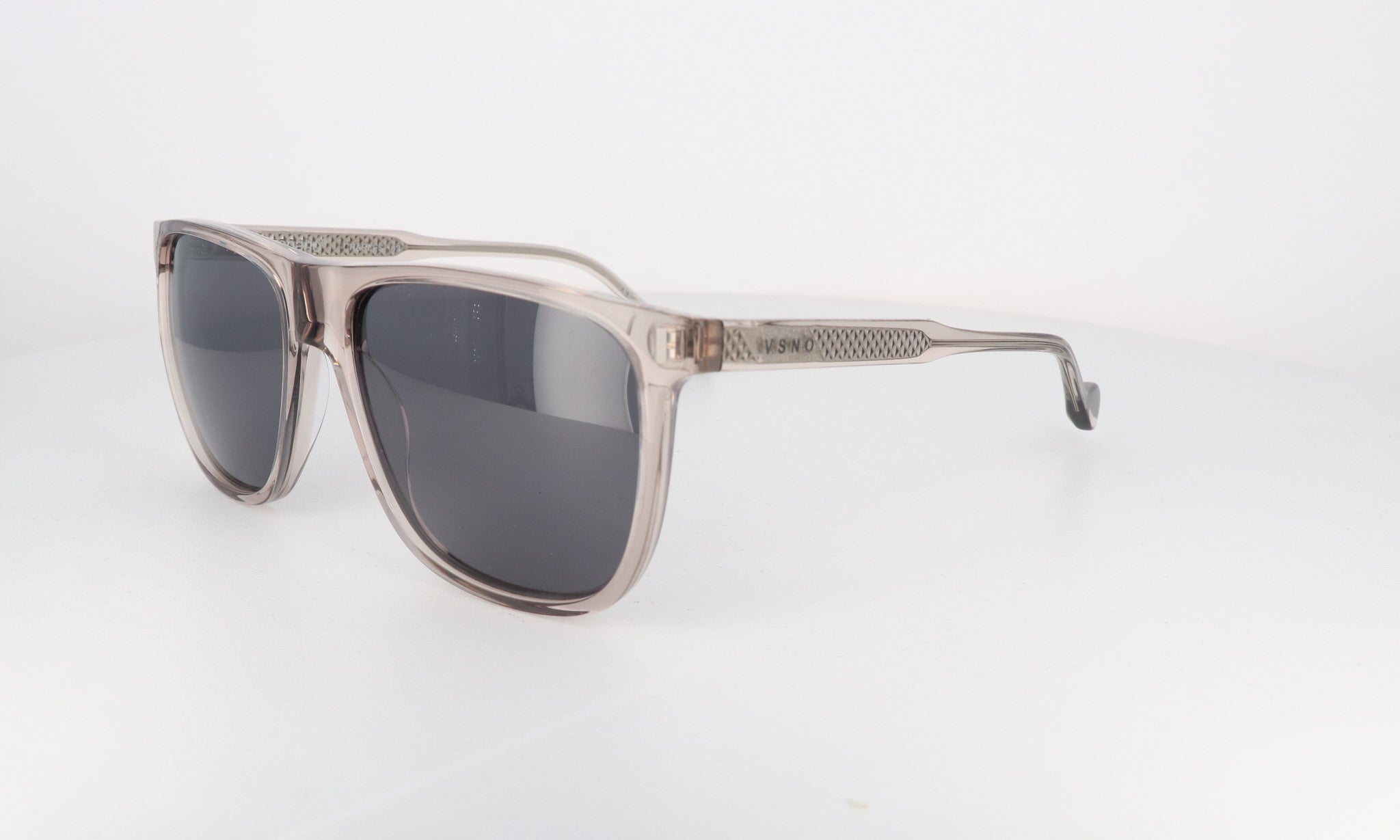 ヴィジョネア Visionaire 30 Spain VISIONAIRE 30 GAME LOUIS VUITTON (7 VOLUMES SOLD AS 1 SET)