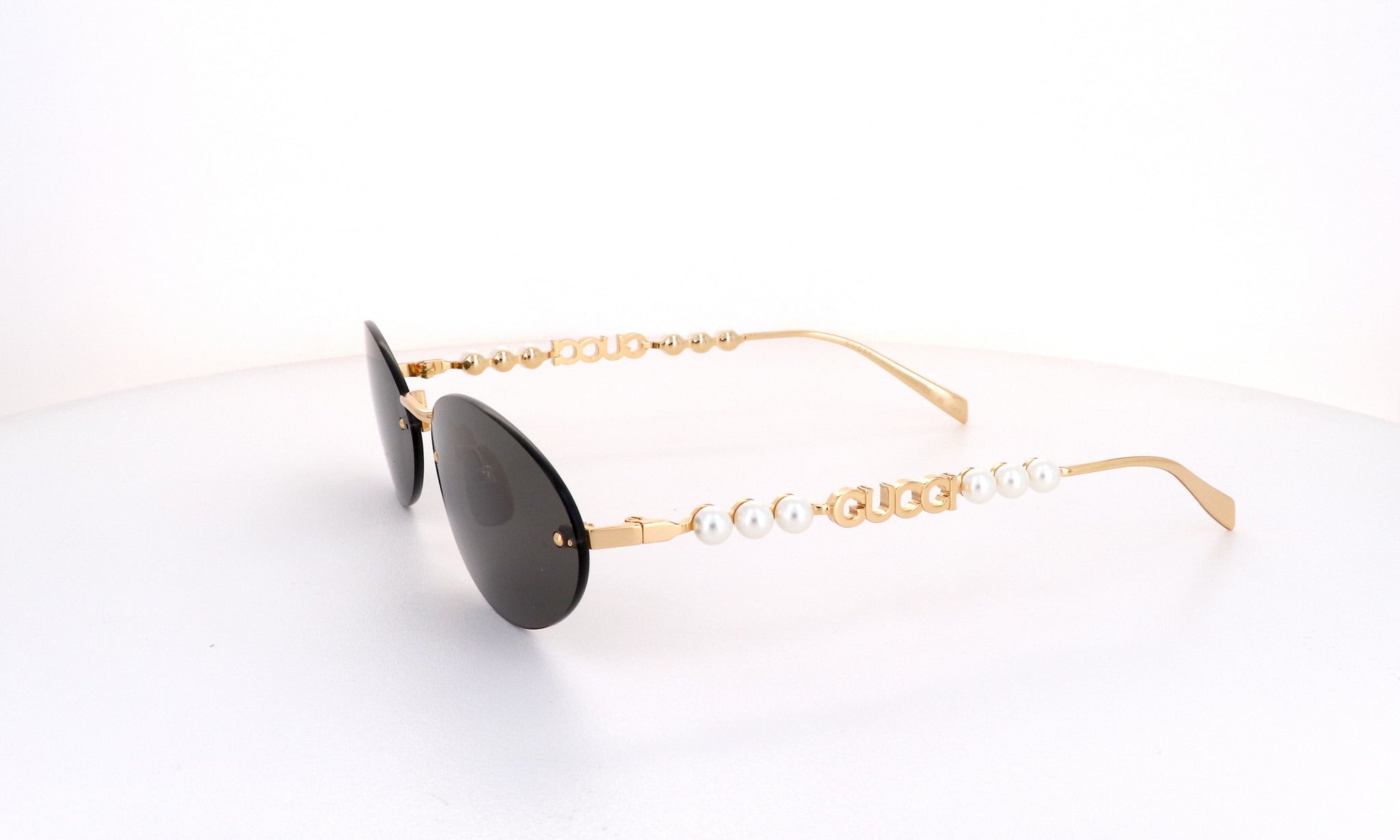 GUCCI - ムックラブ Gucci Monochrome Acetate Wrap Sunglasses | Neiman Marcus