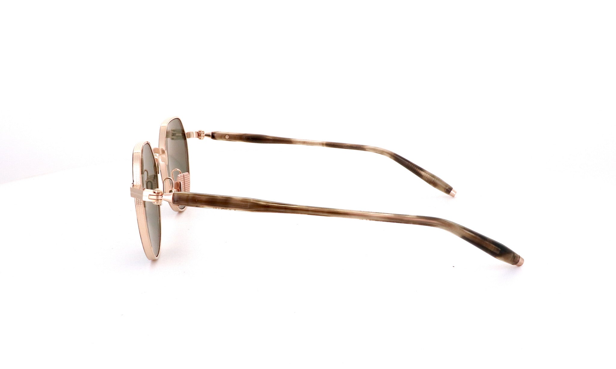 AKONI AK THEMIS - Jorge Oculista