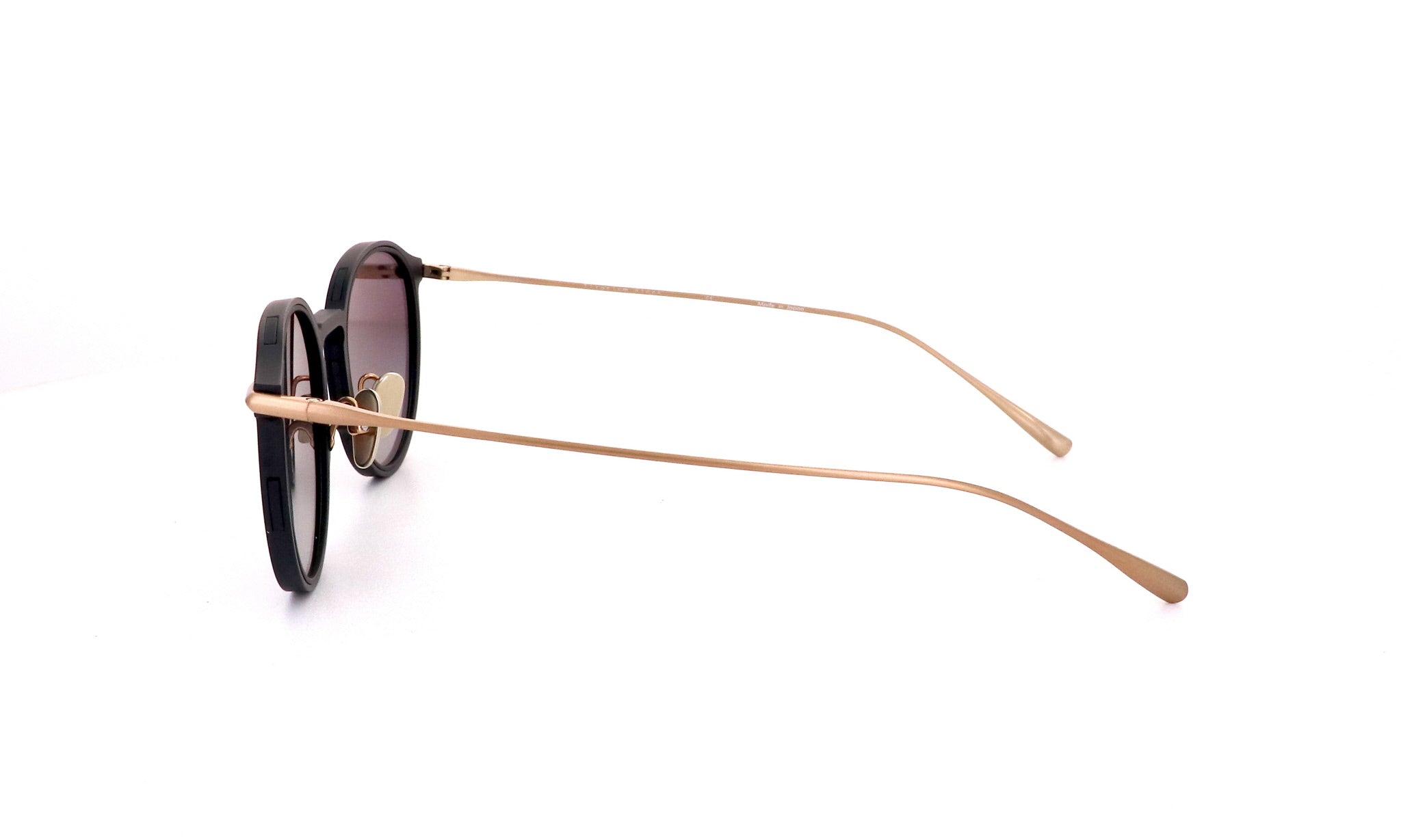 BRETT B MARIO - Jorge Oculista