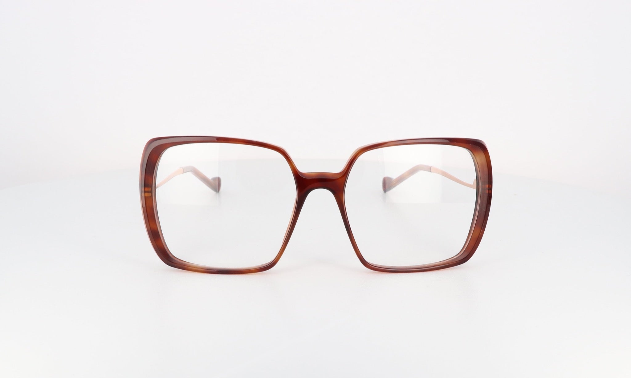 CAROLINE ABRAM IRINA - Jorge Oculista