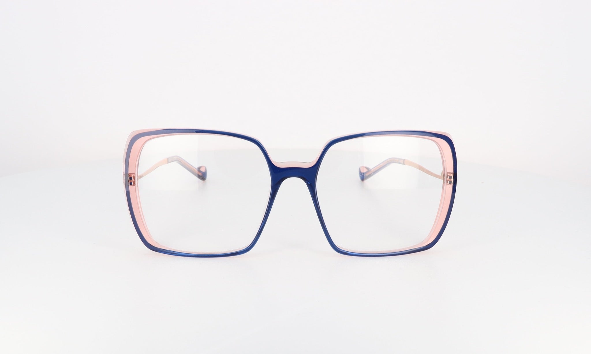 CAROLINE ABRAM IRINA - Jorge Oculista