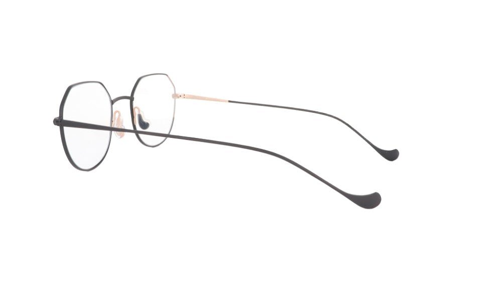 CAROLINE ABRAM VIYAN - Jorge Oculista