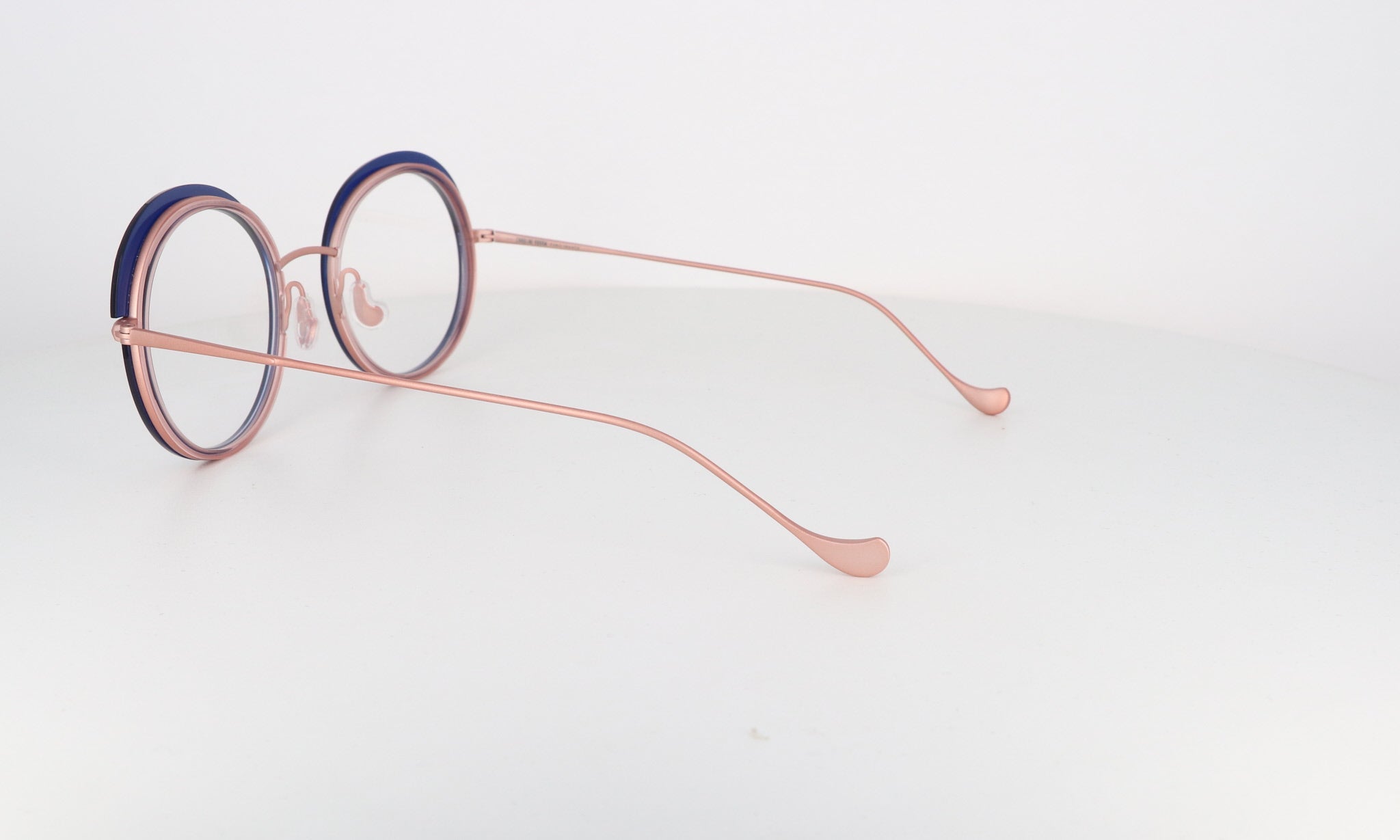 CAROLINE ABRAM WINNA - Jorge Oculista